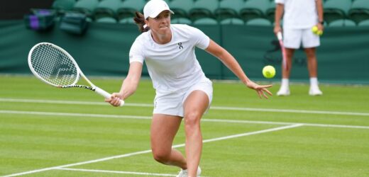 Świątek przed Wimbledonem: Zmianę nawierzchni zawsze trzeba przepracować