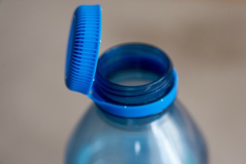 Przyczepiane nakrętki to był dopiero początek. Nadchodzą kaucje za plastikowe butelki