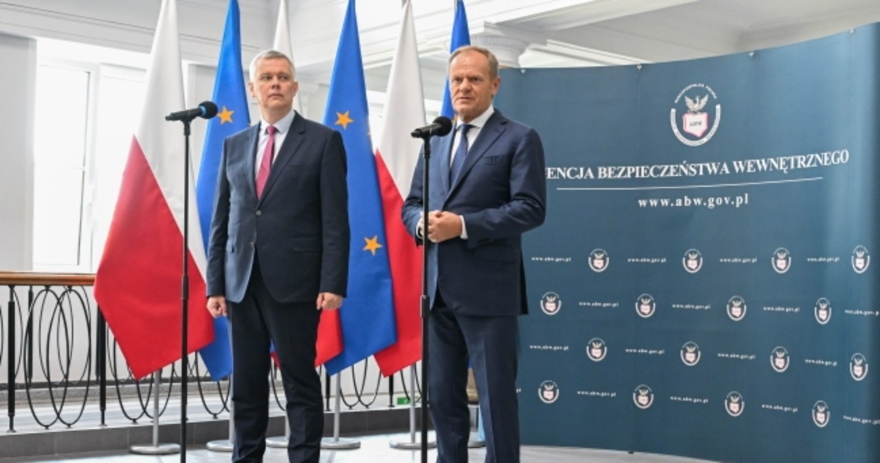 Donald Tusk: Przywracamy 10 delegatur ABW