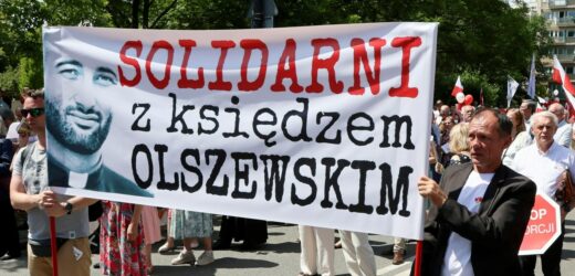 Jak traktowany jest ksiądz Olszewski? Premier zabrał głos
