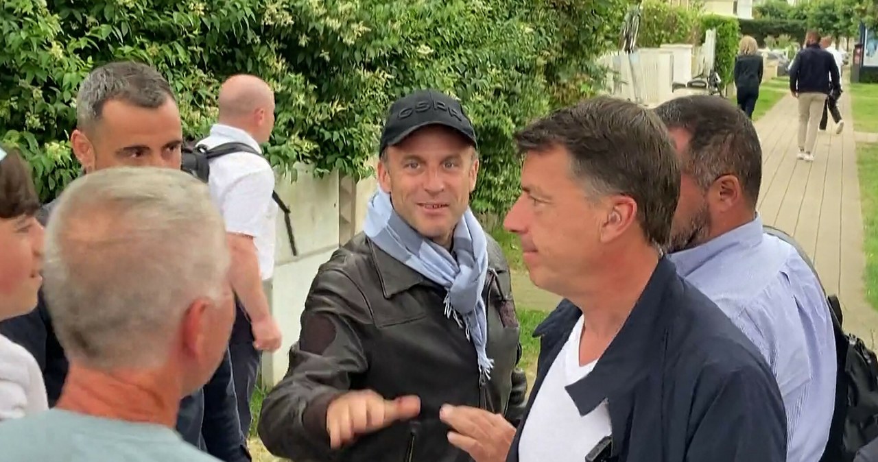 Macron buduje koalicję ostatniej szansy