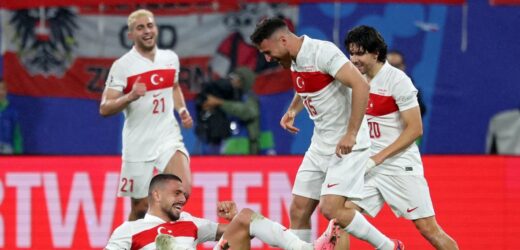 Turcja w ćwierćfinale Euro. Obrońca bohaterem