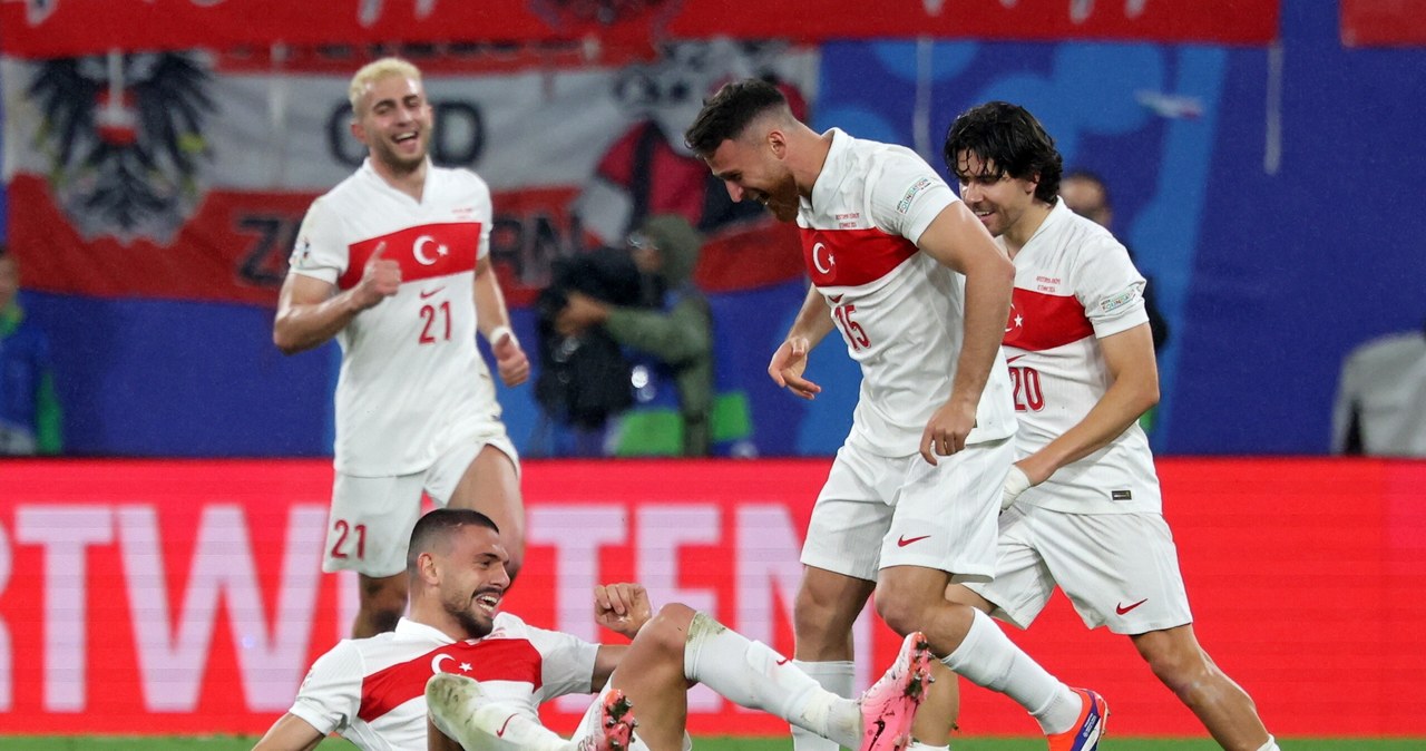 Turcja w ćwierćfinale Euro. Obrońca bohaterem