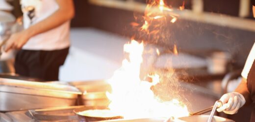 Sanepid kontroluje bary i restauracje. Na początku wakacji 16 mandatów