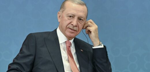 Erdogan przyjedzie do Berlina na mecz Turcji. W tle spór polityczny