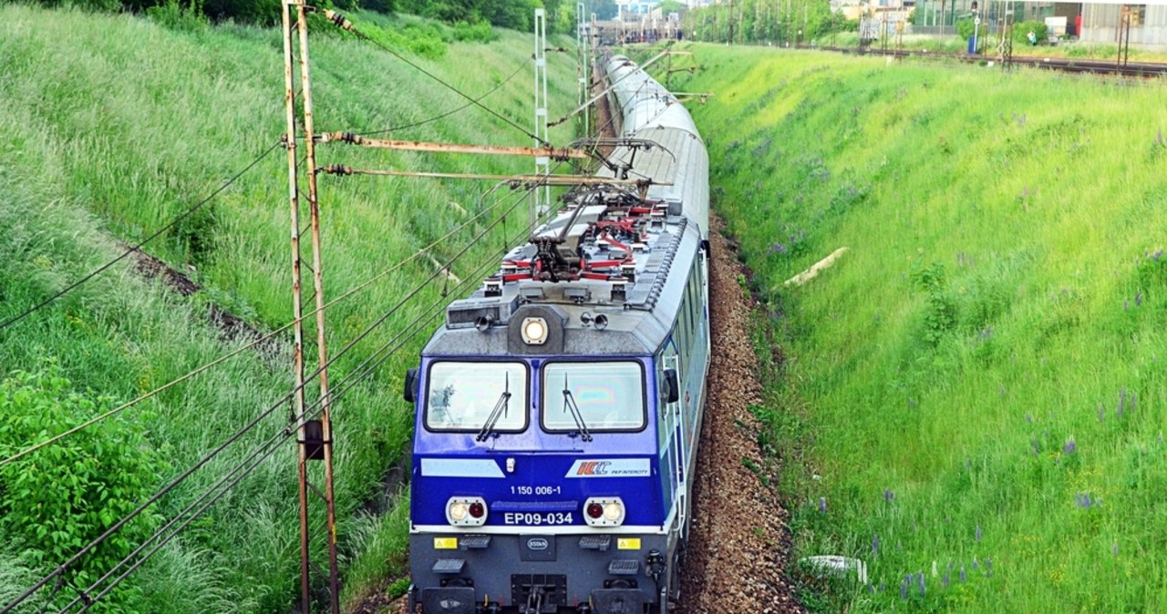 Z pociągu ewakuowano 350 pasażerów. Skład ma 3 godziny opóźnienia