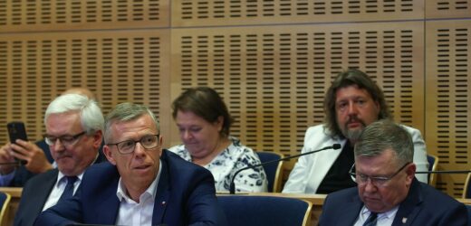 W małopolskim PiS nadal wrze. Dwaj radni opuszczają partię