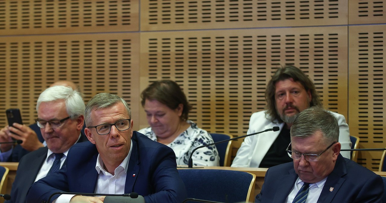 W małopolskim PiS nadal wrze. Dwaj radni opuszczają partię