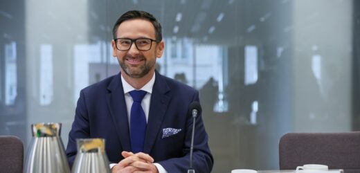 ​Daniel Obajtek stawił się przed komisją śledczą ds. afery wizowej