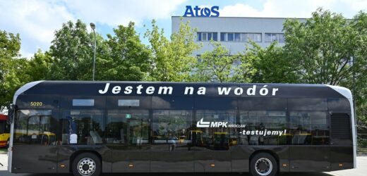 Autobus wodorowy wyjechał na wrocławskie ulice
