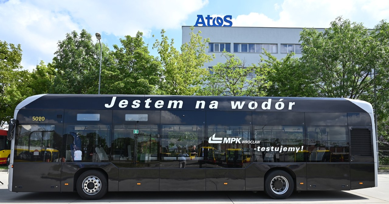 Autobus wodorowy wyjechał na wrocławskie ulice