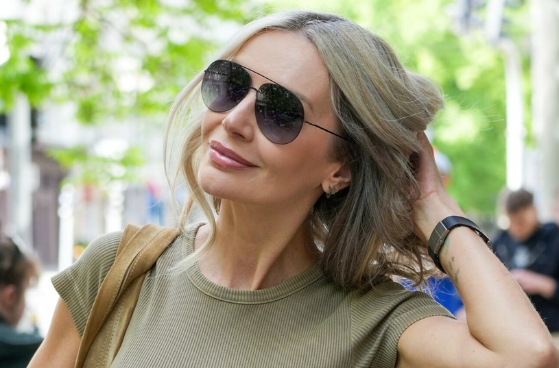 Elegancko i kobieco, ale wygodnie. Agnieszka Woźniak-Starak inspiruje na lato
