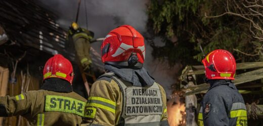 Suchy Las: 19-latek przypadkiem podpalił zabytkową willę