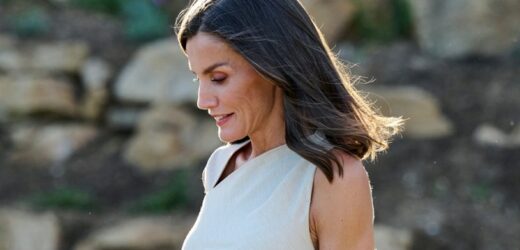 Królowa Letizia w szykownej sukience z sieciówki. Pokazała jak wyglądać drogo i elegancko, nie wydając przy tym fortuny