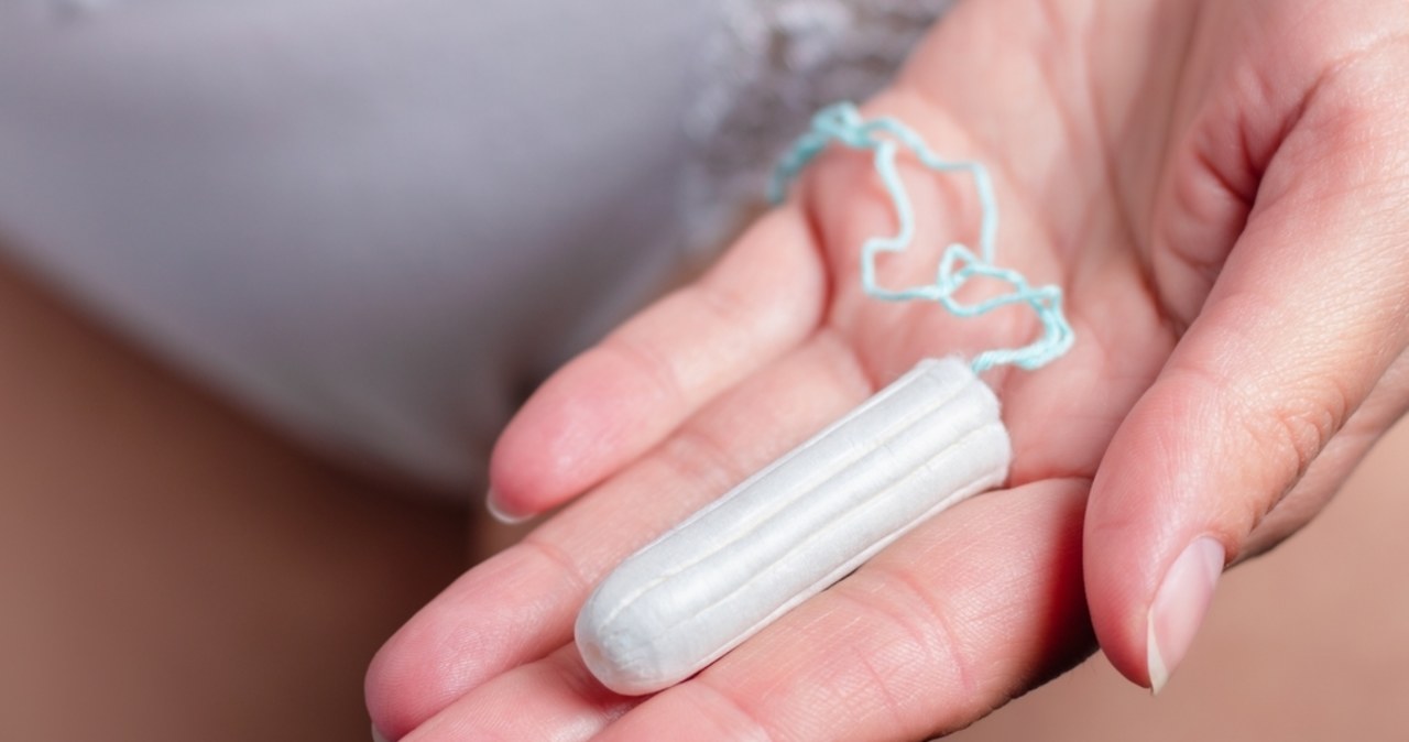 Arsen i ołów w tamponach. Czy to groźne?