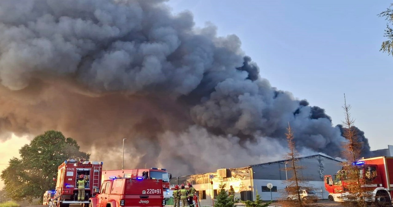 Pożar zakładu produkującego paluszki w Małopolsce