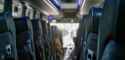 Cztery osoby poszkodowane w wypadku autobusu na S3