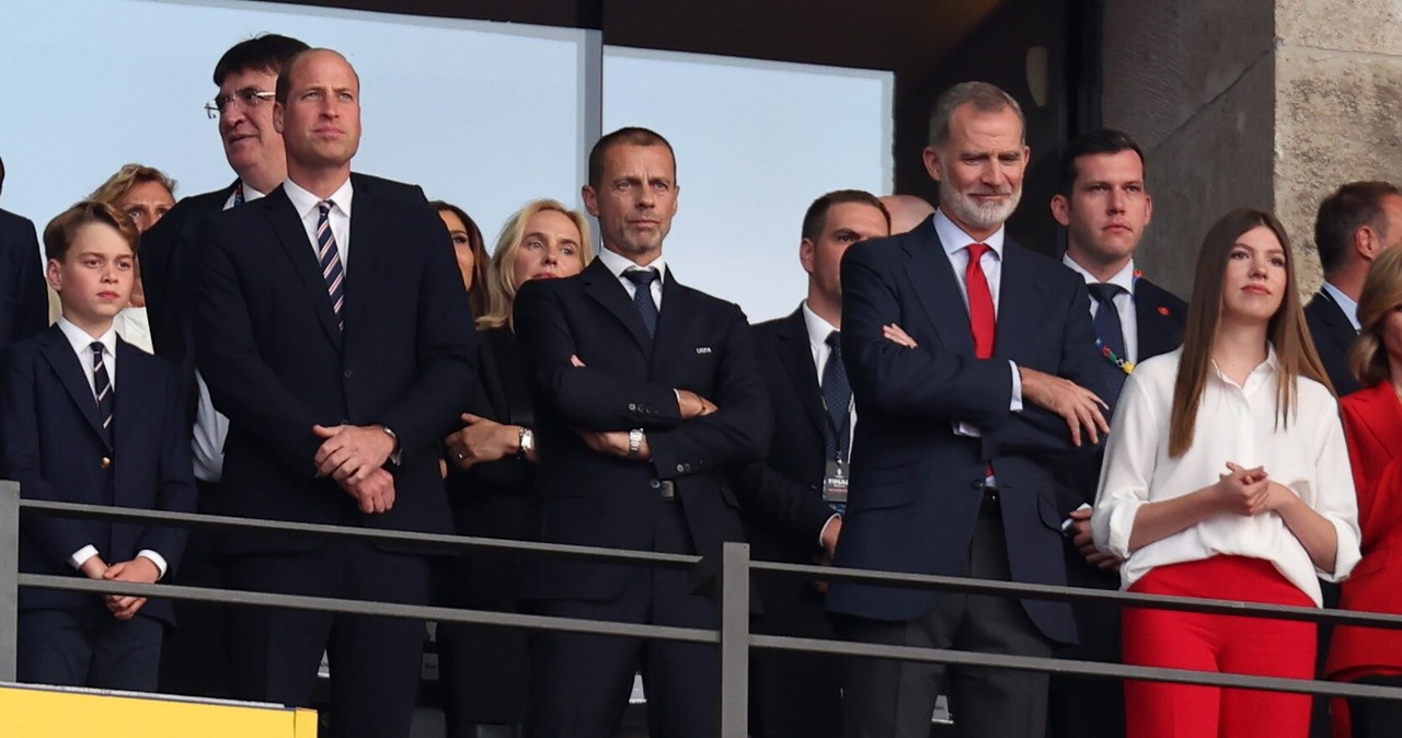 Hiszpania-Anglia. Na trybunach Filip VI, książę William i… Viktor Orban