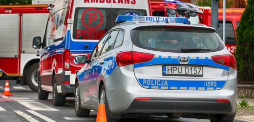 Cztery osoby, w tym dzieci, w szpitalu po dachowaniu na S3