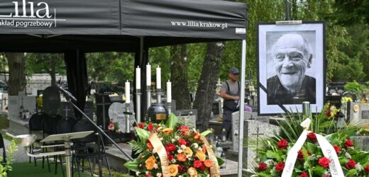 Aktor Feliks Szajnert spoczął na Cmentarzu Bronowickim