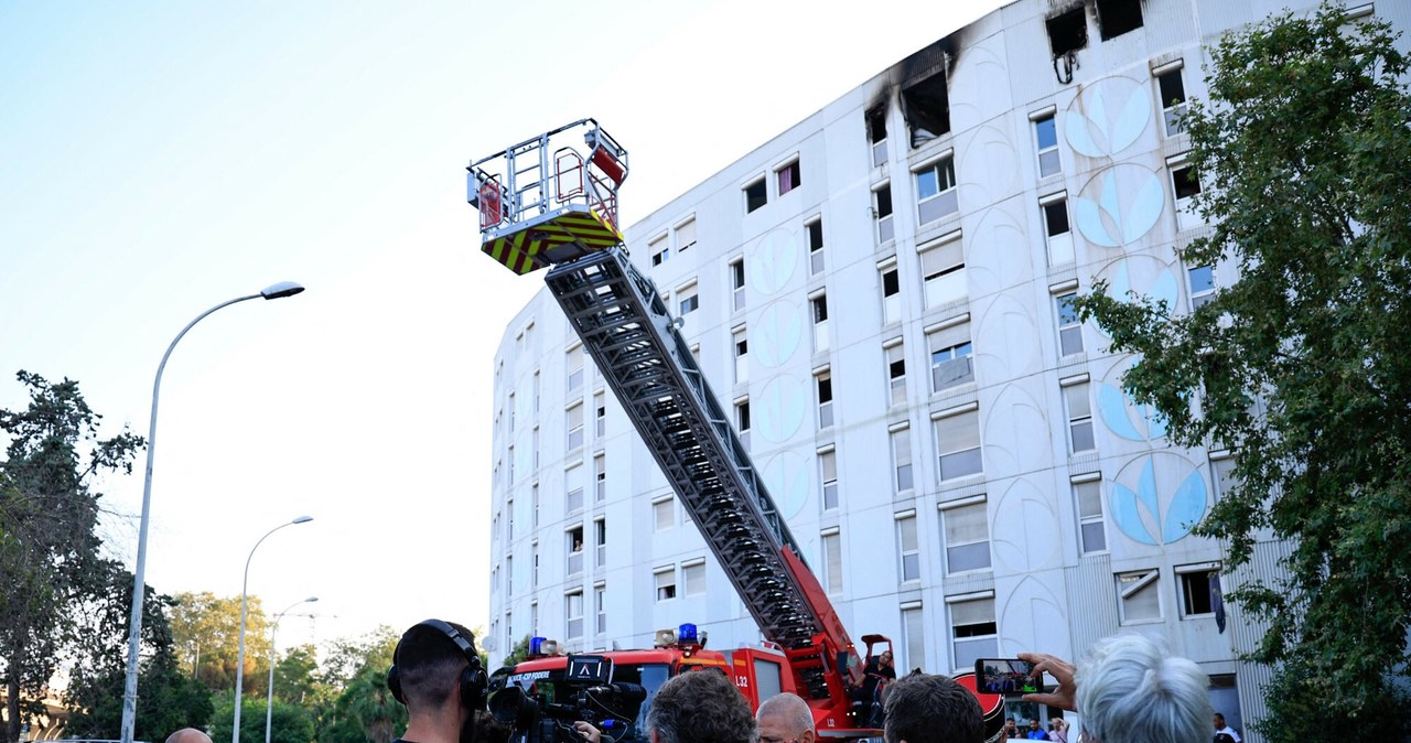 Benzyna na klatce schodowej. Nowe informacje ws. pożaru w Nicei
