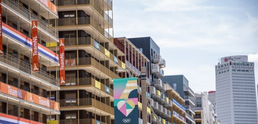 Pierwsi polscy sportowcy dotarli do wioski olimpijskiej