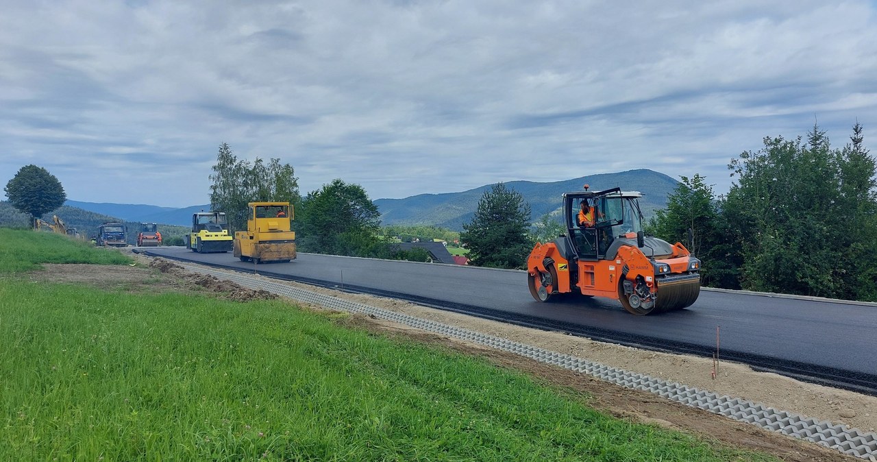 Naprawa osuwiska na DK28. Koniec remontu coraz bliżej