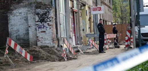 Ciała 4 mężczyzn w kamienicy na Woli. Są nowe informacje