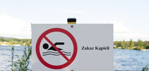Zamknięte cztery kąpieliska w Zachodniopomorskiem. Sanepid wydał komunikat