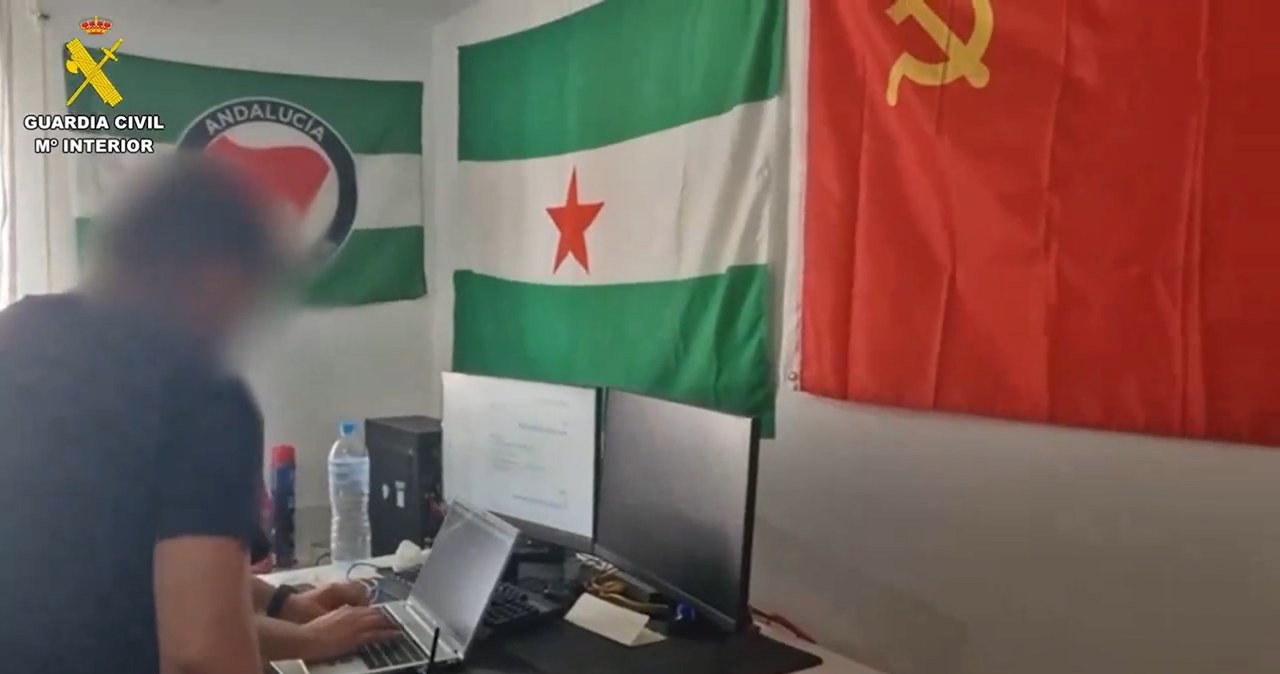Zatrzymano trzech hakerów. Ich grupa odpowiada za cyberatak na stronę Sejmu