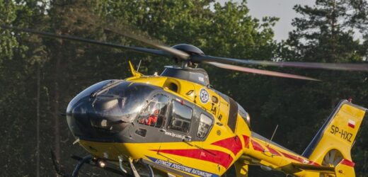 71-letni motocyklista potrącił dwoje nastolatków na pasach