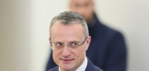 WP: Magierowski domaga się ok. 1 mln zł „rekompensaty”, MSZ odpowiada