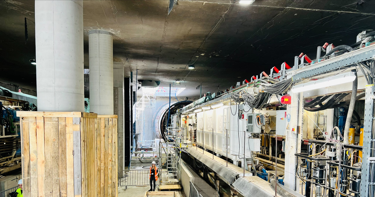 Anna i Krystyna wydrążą tunel na Karolinie