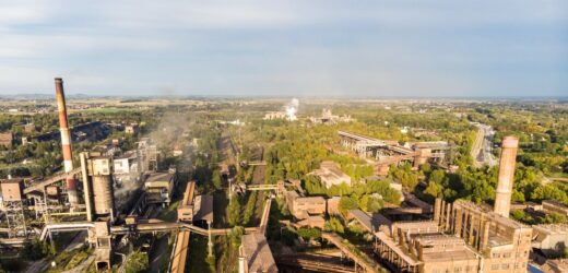 ​5 mld zł na oczyszczanie terenów krakowskiej huty? „To czysta spekulacja”