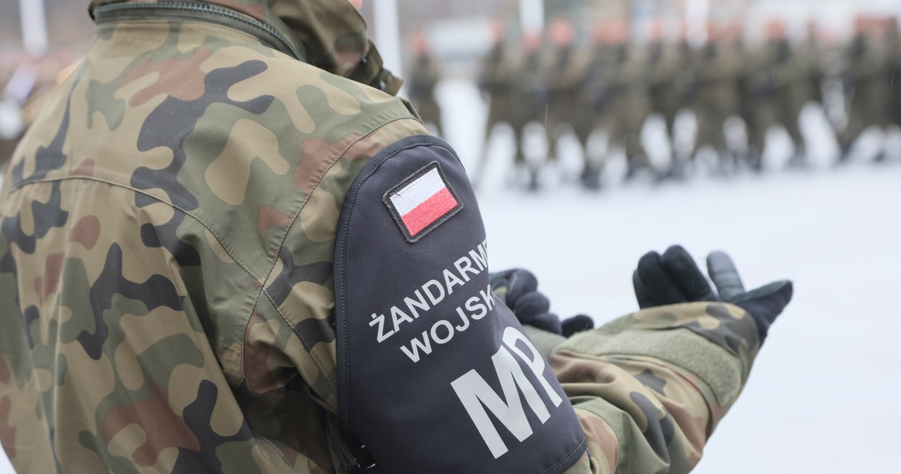 Tysiące teczek służb specjalnych i dziecięca pornografia. ŻW zatrzymała Pawła P.