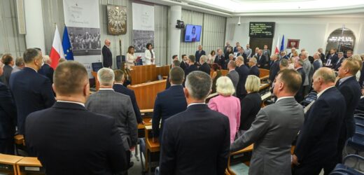 Komisja PiS ds. badania rosyjskich wpływów do likwidacji. Senat przyjął ustawę