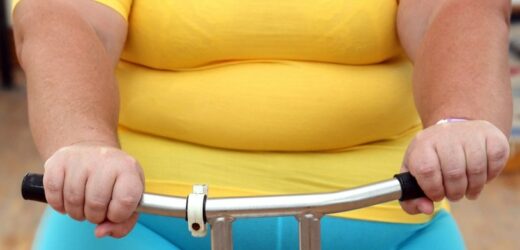 Ćwiczysz i nawet nie wiesz, że to robisz. Tak zgubisz zbędne kilogramy