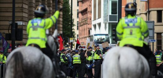 Fala protestów w Anglii po zabójstwie trzech dziewczynek w Southport