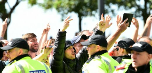 90 osób aresztowanych po sobotnich zamieszkach. Premier Starmer obiecuje ukrócenie bezprawia