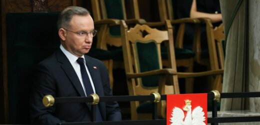9 rok prezydentury Dudy: Wybory, zmiana rządu, spór o ułaskawienie