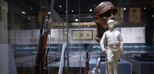Mundur Piłsudskiego, medale, sztuka legionistów. Nowa wystawa w MNK