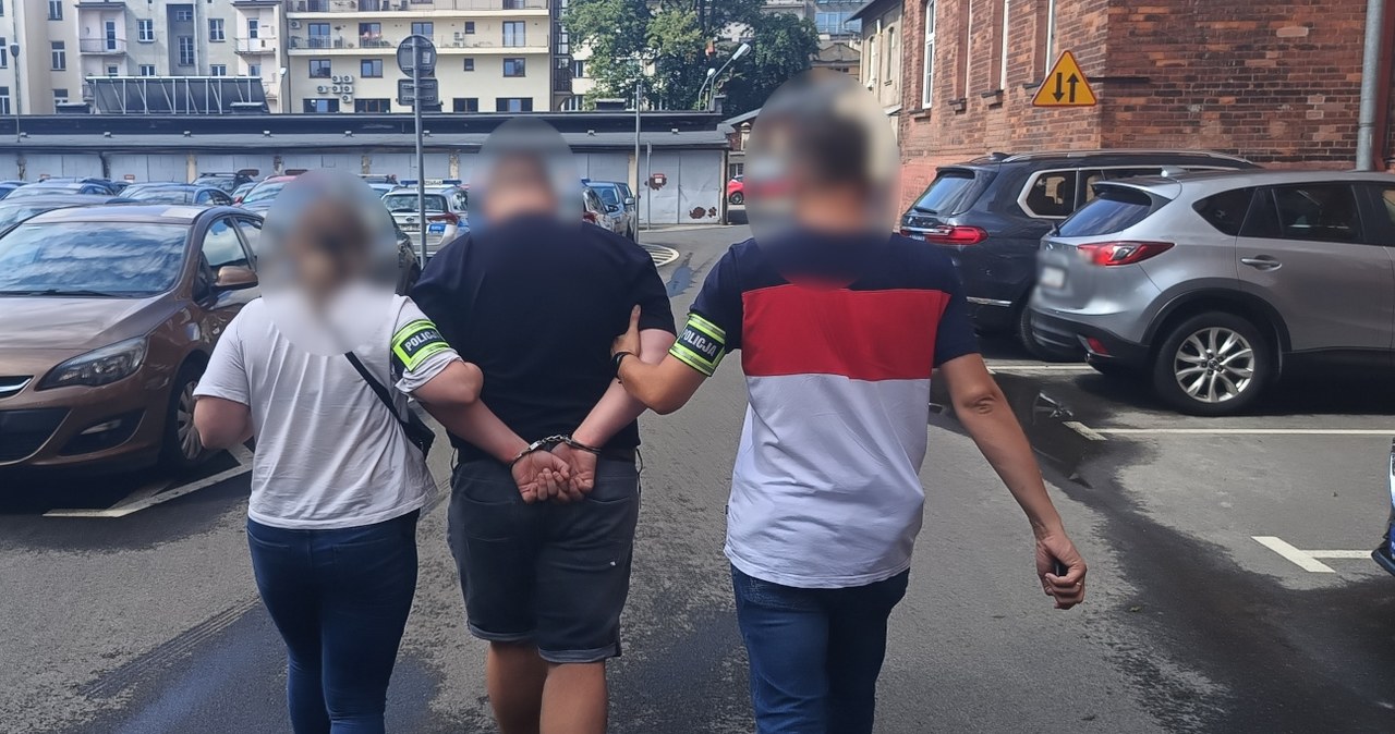 Wbiegli na dach stadionu. 11 pseudokibiców zatrzymanych