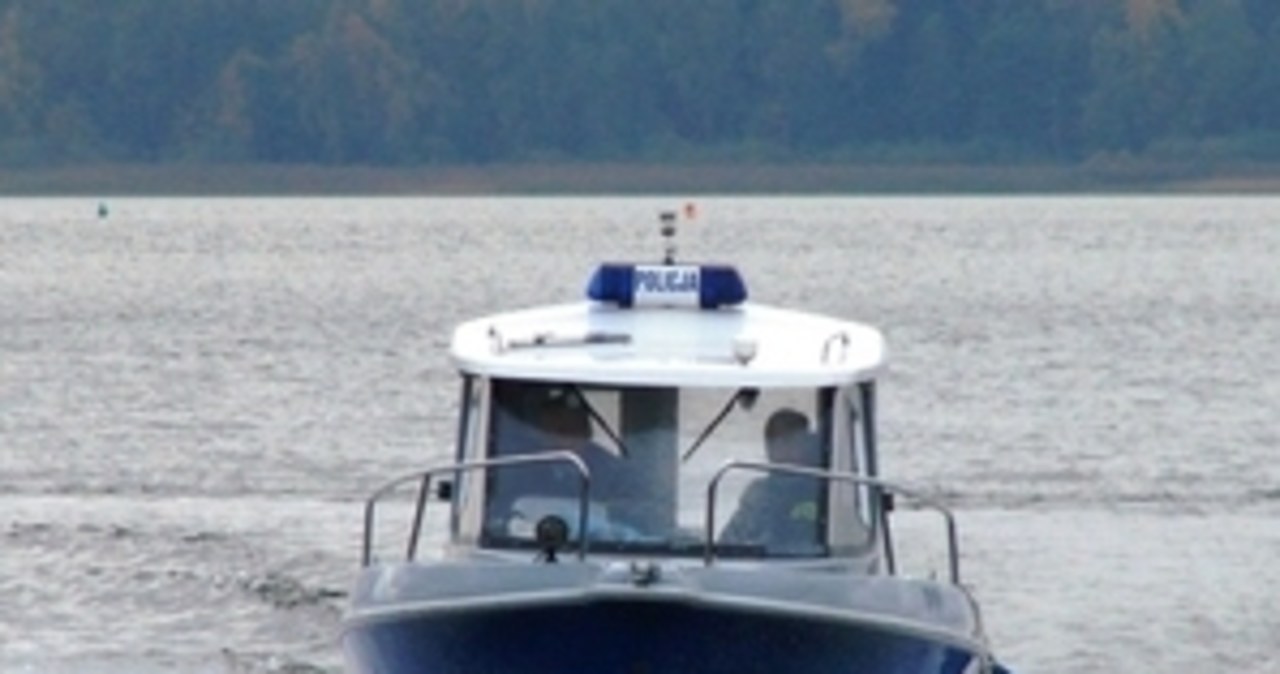Poszukiwania zatopionych jachtów. Policja zlokalizowała jedną z łodzi   