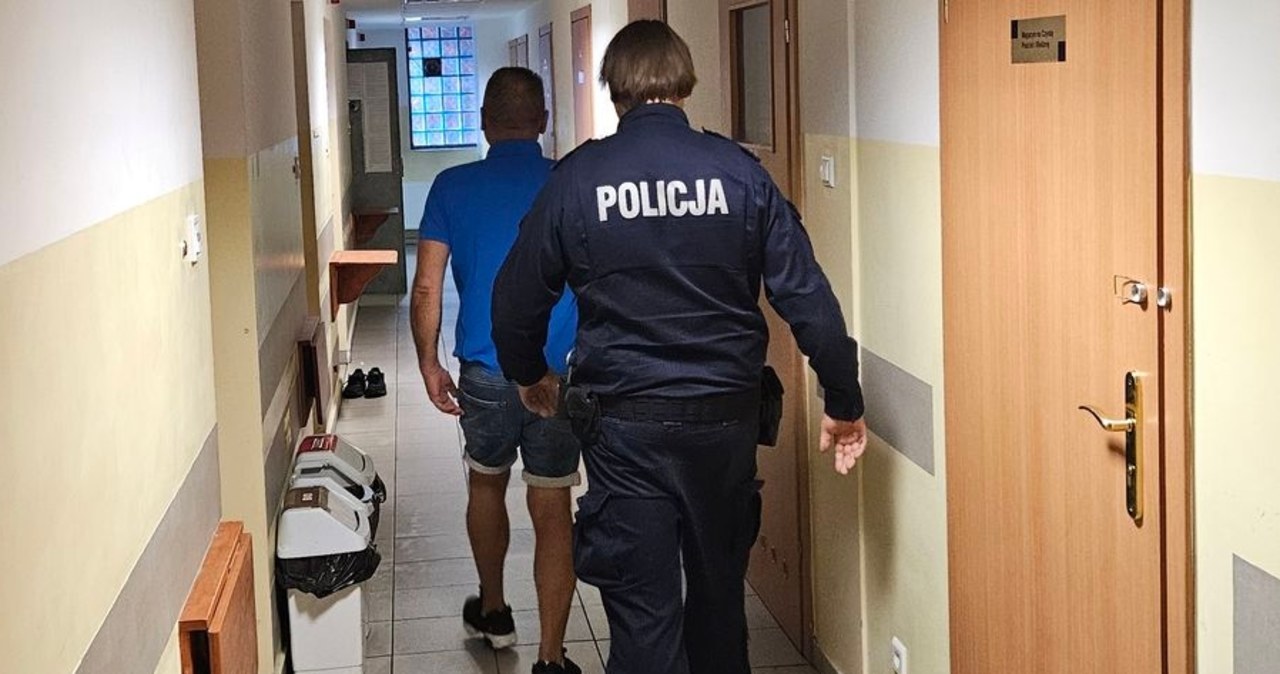 XIX-wieczne złote monety. Pod nieobecność sąsiada okradł jego mieszkanie