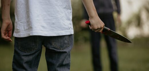 17-letni mieszkaniec Gryfowa Śląskiego zabił ojca nożem