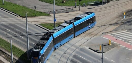 Tragiczny wypadek we Wrocławiu. Rowerzysta wpadł pod tramwaj