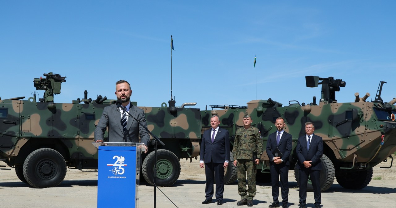 Transportery opancerzone Kleszcz trafią do polskiej armii. Podpisano umowę