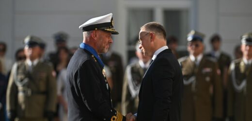 Prezydent RP wręczył nominacje generalskie i odznaczenia wojskowe