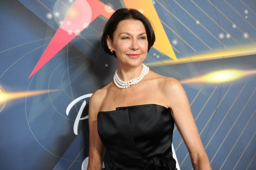 Anna Popek w eleganckiej czarnej sukni. Fani komplementują stylizację gwiazdy