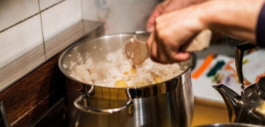 Gotujesz w ten sposób? Oto 5 błędów, które popełnia niemal każda kucharka